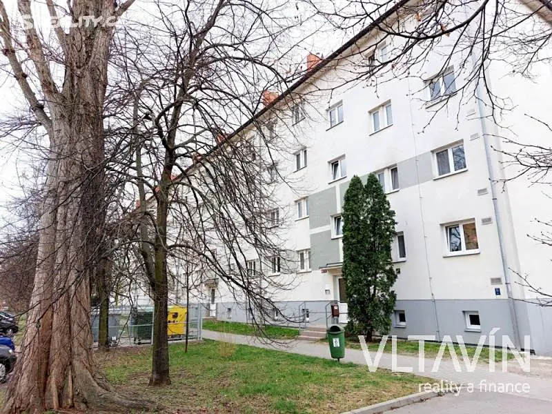 Pronájem bytu 2+1 53 m², Bří Čapků, Neratovice