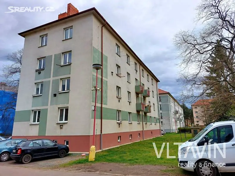 Pronájem bytu 2+1 53 m², Bří Čapků, Neratovice