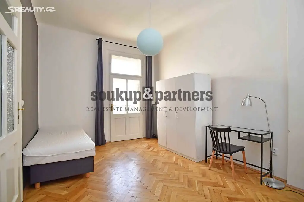 Pronájem bytu 3+1 82 m², Slavíkova, Praha 3 - Žižkov