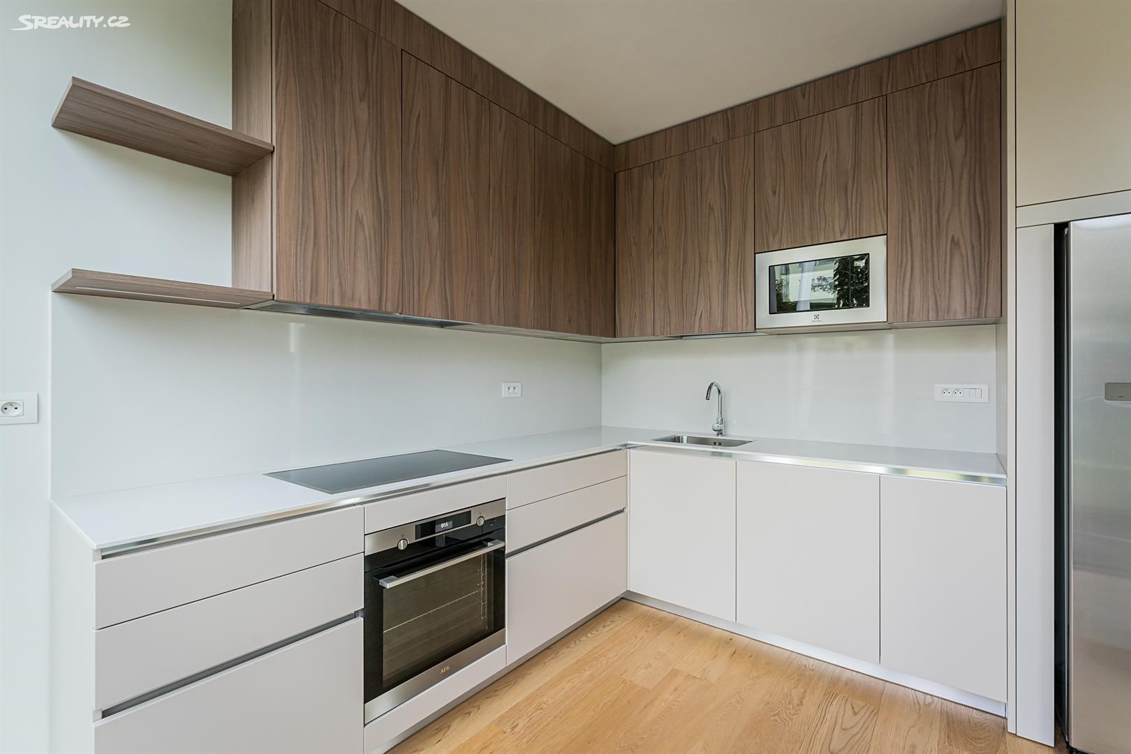 Pronájem bytu 4+kk 285 m² (Mezonet), Holečkova, Praha 5 - Smíchov