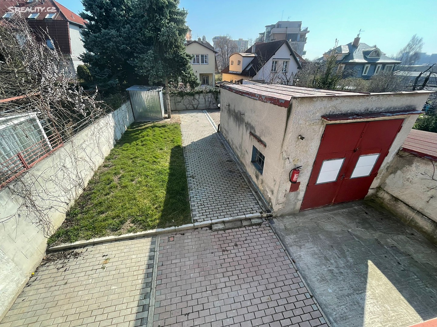 Pronájem  rodinného domu 140 m², pozemek 200 m², Na Jarově, Praha 3 - Žižkov