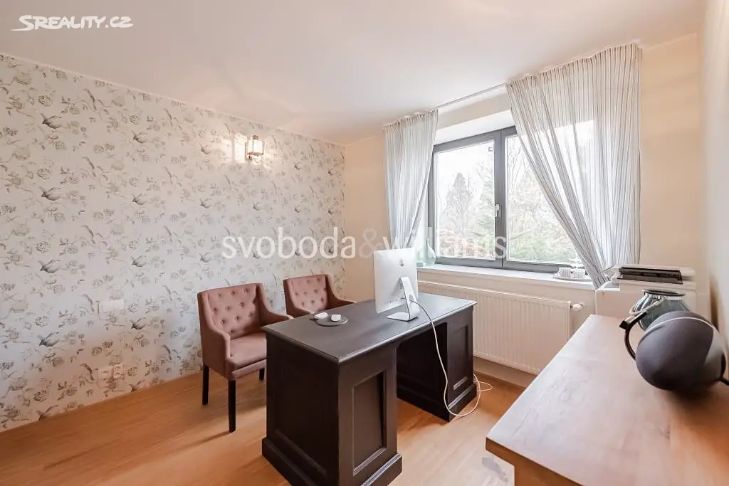 Prodej  rodinného domu 238 m², pozemek 742 m², Praha 5 - Hlubočepy