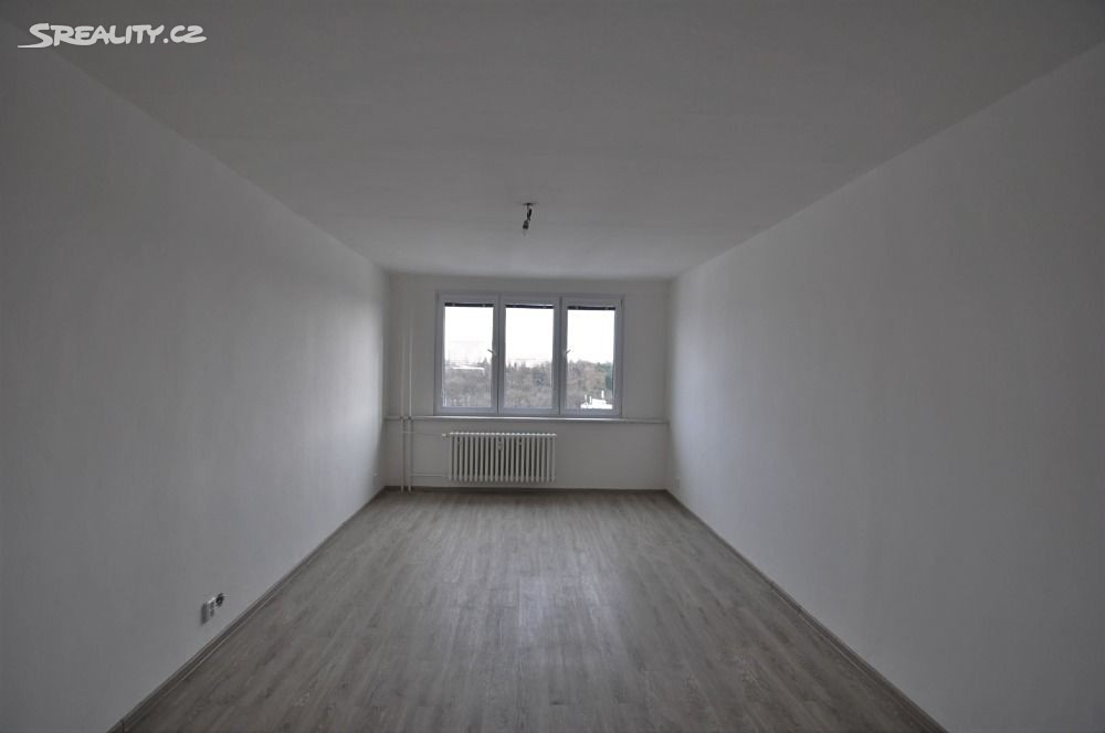 Pronájem bytu 2+kk 58 m², Zárubova, Praha 4 - Kamýk