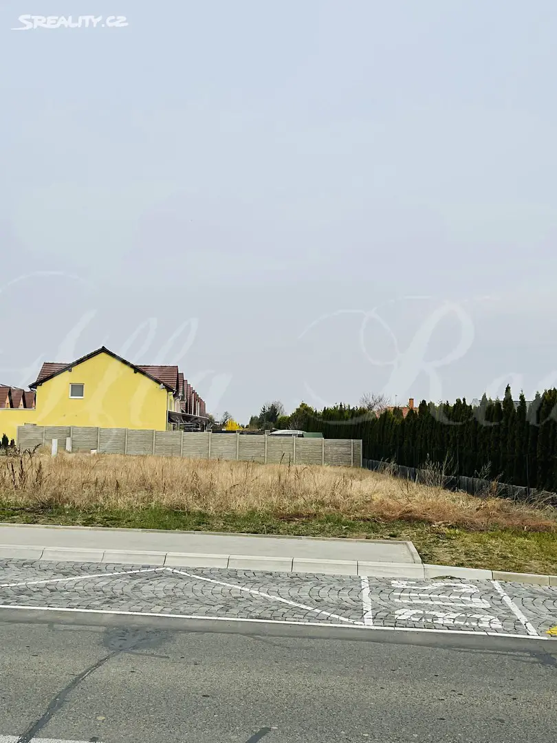 Prodej  stavebního pozemku 600 m², Syrovice, okres Brno-venkov