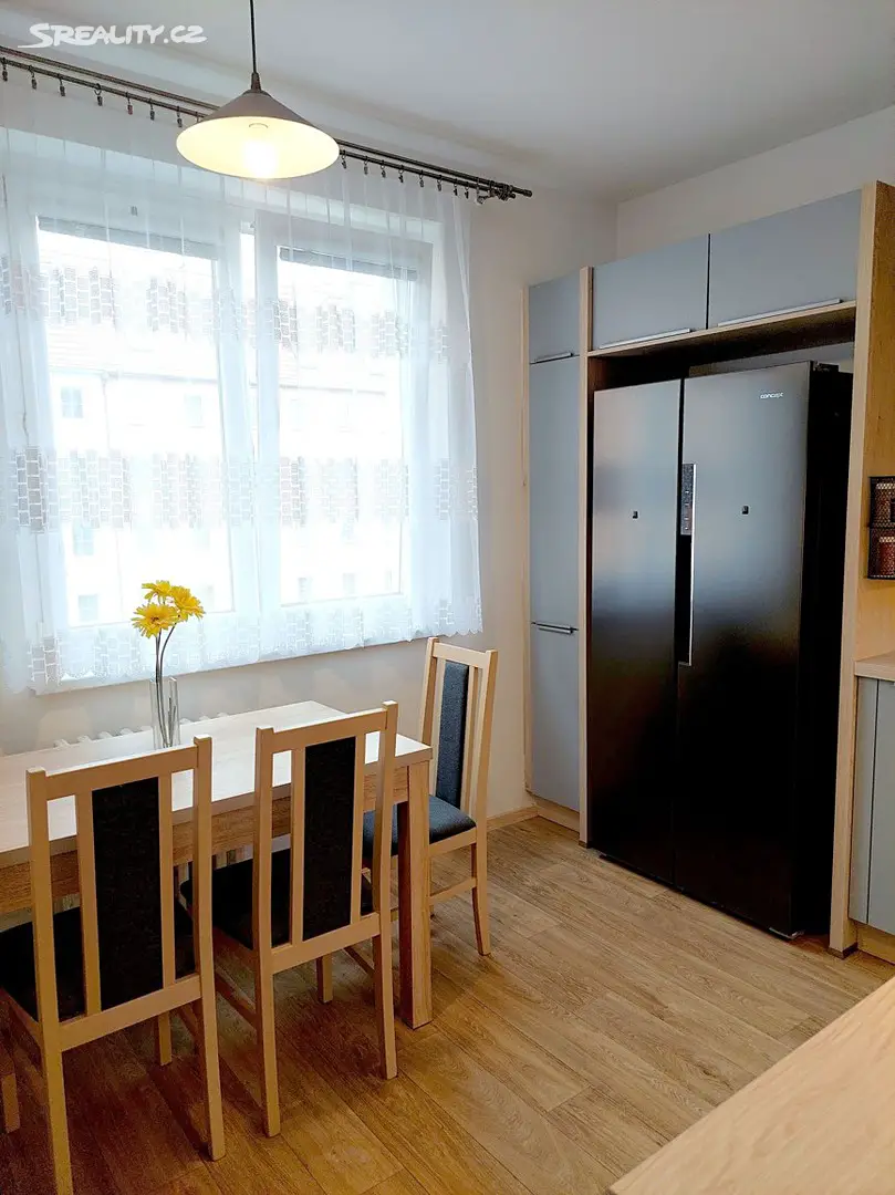 Prodej bytu 4+1 76 m², Třebízského, Cheb