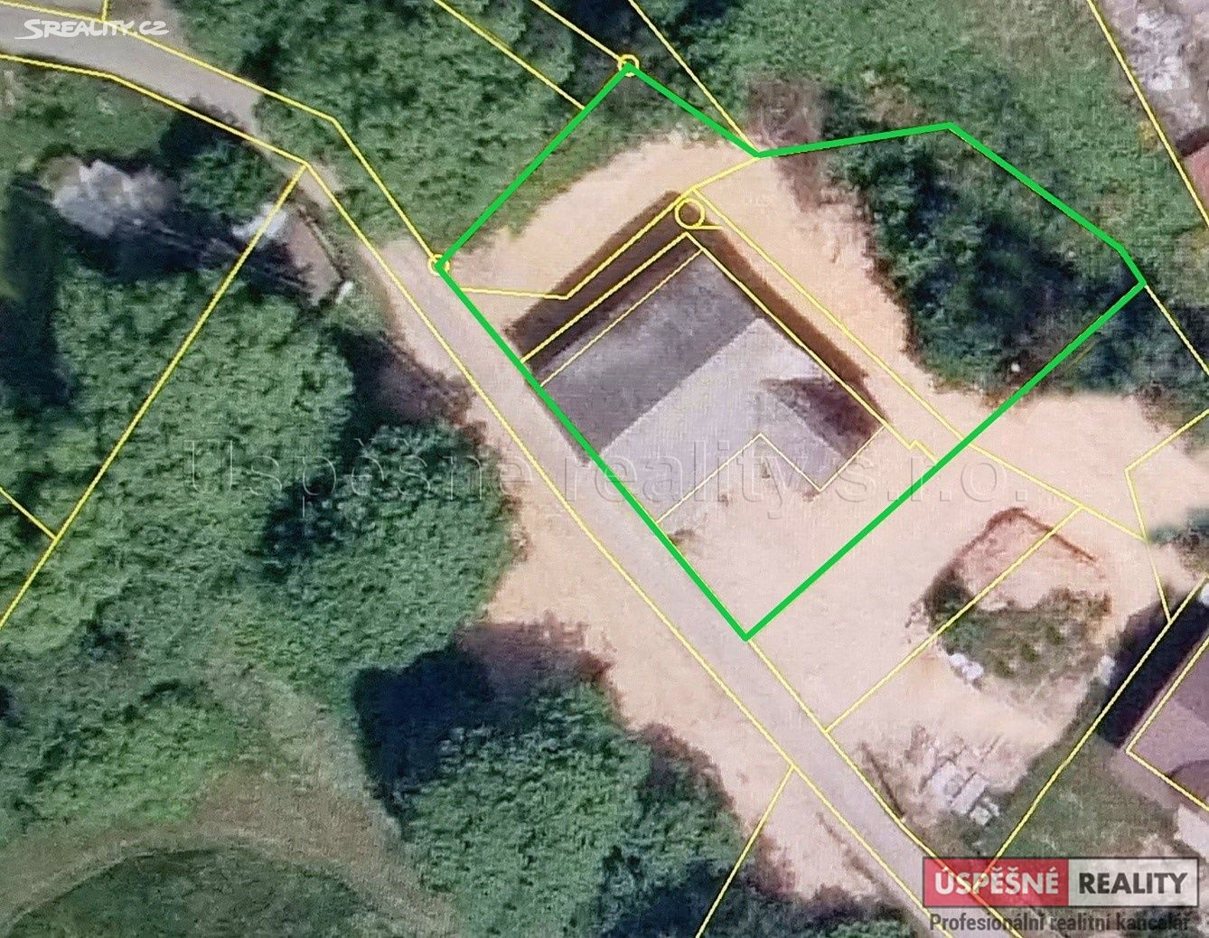 Prodej  stavebního pozemku 643 m², Brniště, okres Česká Lípa