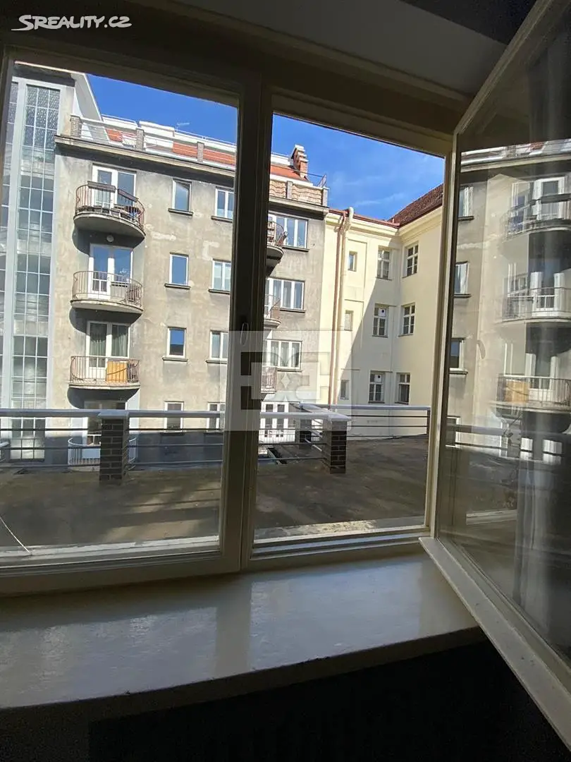 Pronájem bytu 1+kk 30 m², Dlouhá, Praha 1 - Staré Město