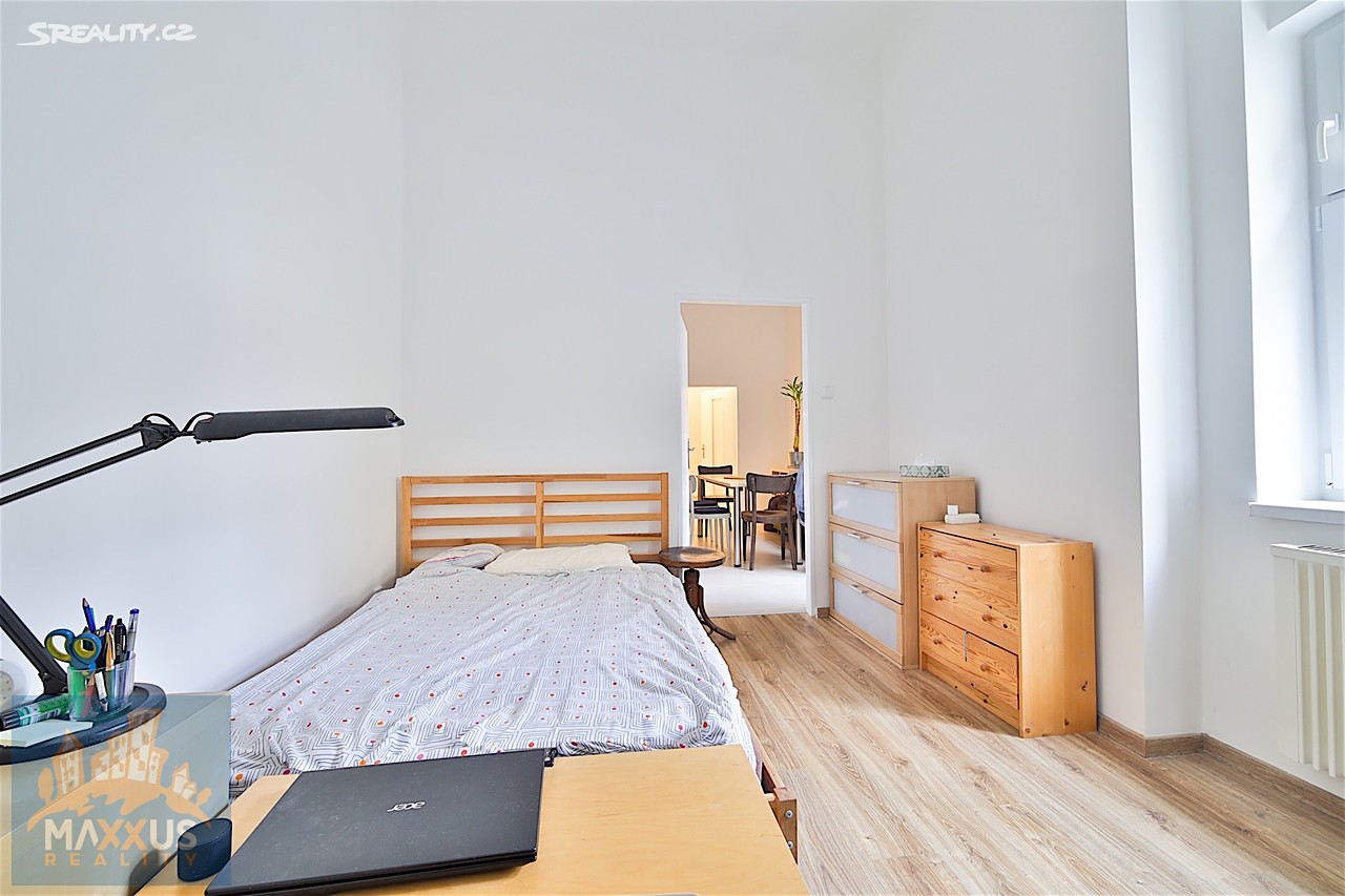 Pronájem bytu 2+1 60 m², Marie Cibulkové, Praha 4 - Nusle