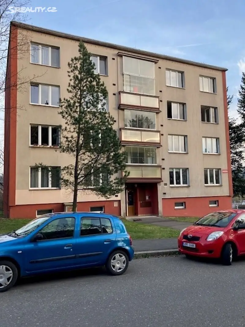Prodej bytu 3+1 65 m², Chomutovská, Karlovy Vary - Rybáře