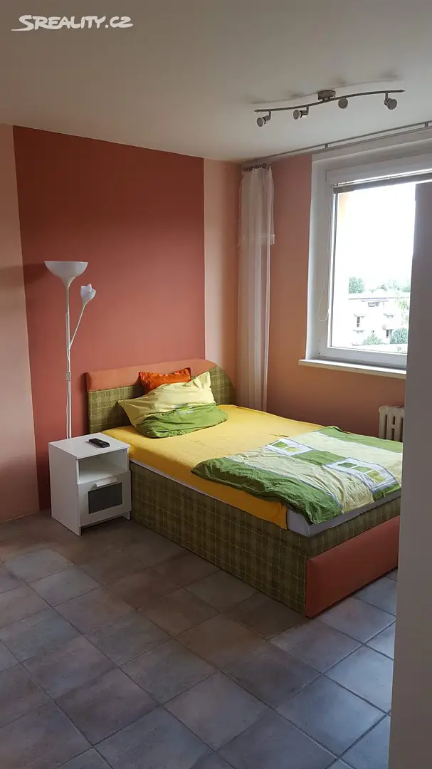 Pronájem bytu 1+1 32 m², Dubová, Brno - Jundrov