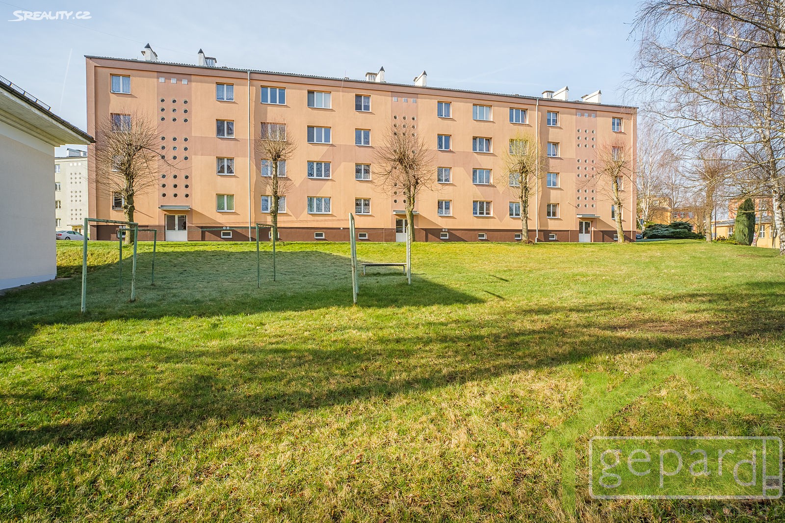 Prodej bytu 1+1 35 m², Husova, Nová Role