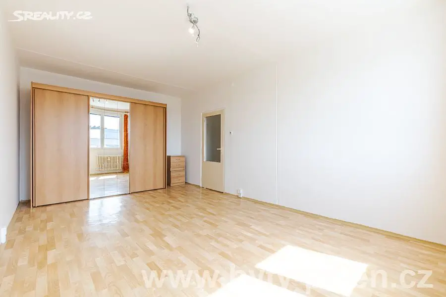 Pronájem bytu 1+1 43 m², Čermákova, Plzeň - Jižní Předměstí