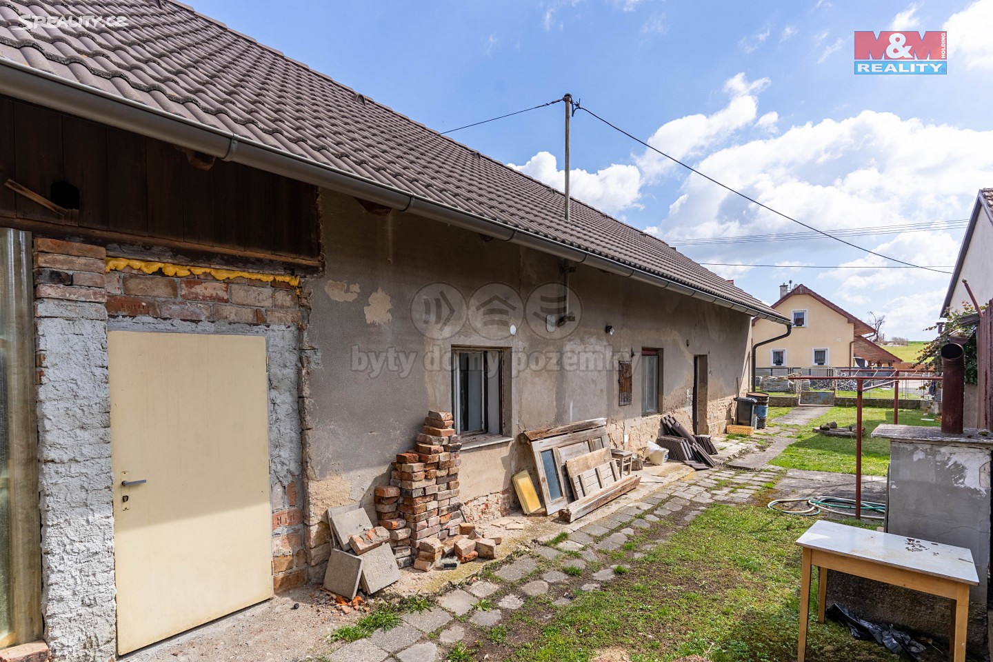 Prodej  rodinného domu 211 m², pozemek 245 m², Hořiněves - Želkovice, okres Hradec Králové