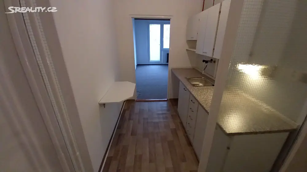 Pronájem bytu 1+1 29 m², J. Valčíka, Otrokovice - Kvítkovice