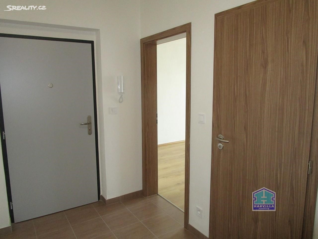 Pronájem bytu 1+kk 45 m², Poděbradova, Plzeň - Jižní Předměstí