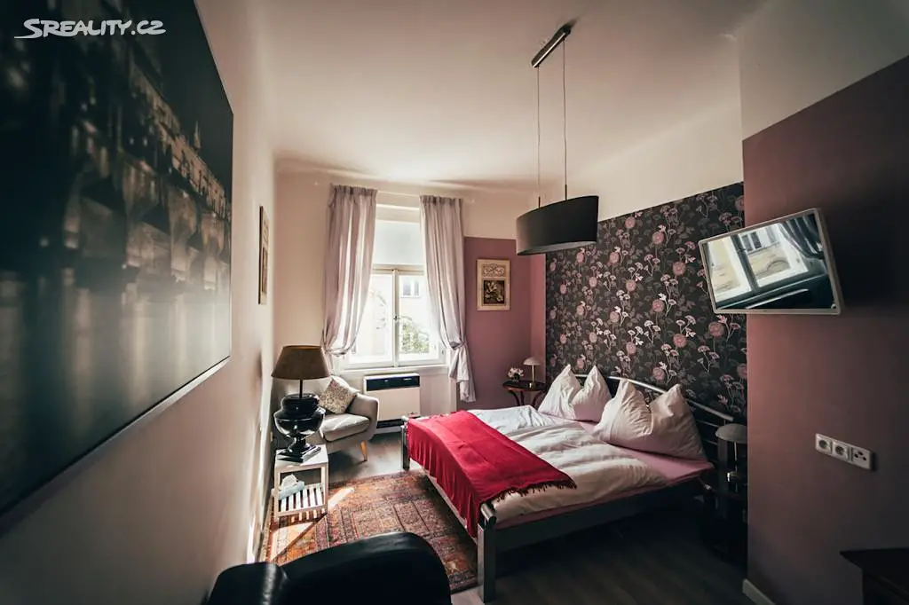 Pronájem bytu 2+1 45 m², Ondříčkova, Praha 3 - Žižkov