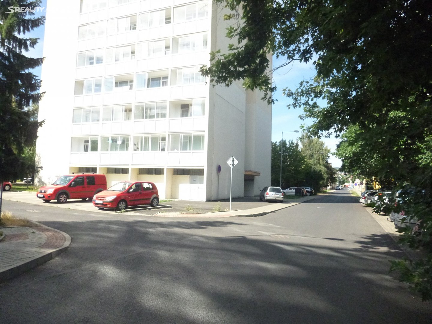 Pronájem bytu 1+kk 22 m², Žerotínova, Děčín - Děčín III-Staré Město