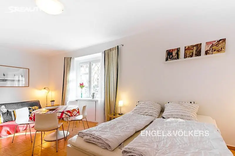 Pronájem bytu 1+kk 35 m², Hošťálkova, Praha 6 - Břevnov