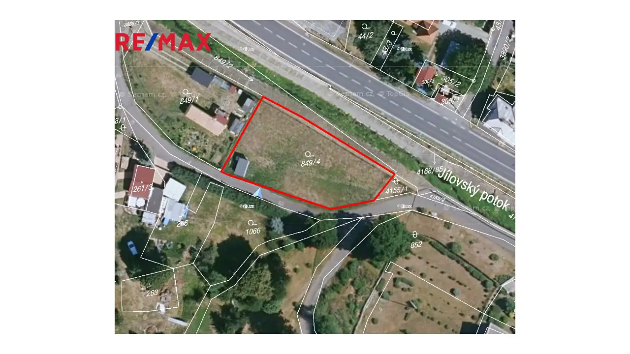 Prodej  stavebního pozemku 1 005 m², Libouchec, okres Ústí nad Labem