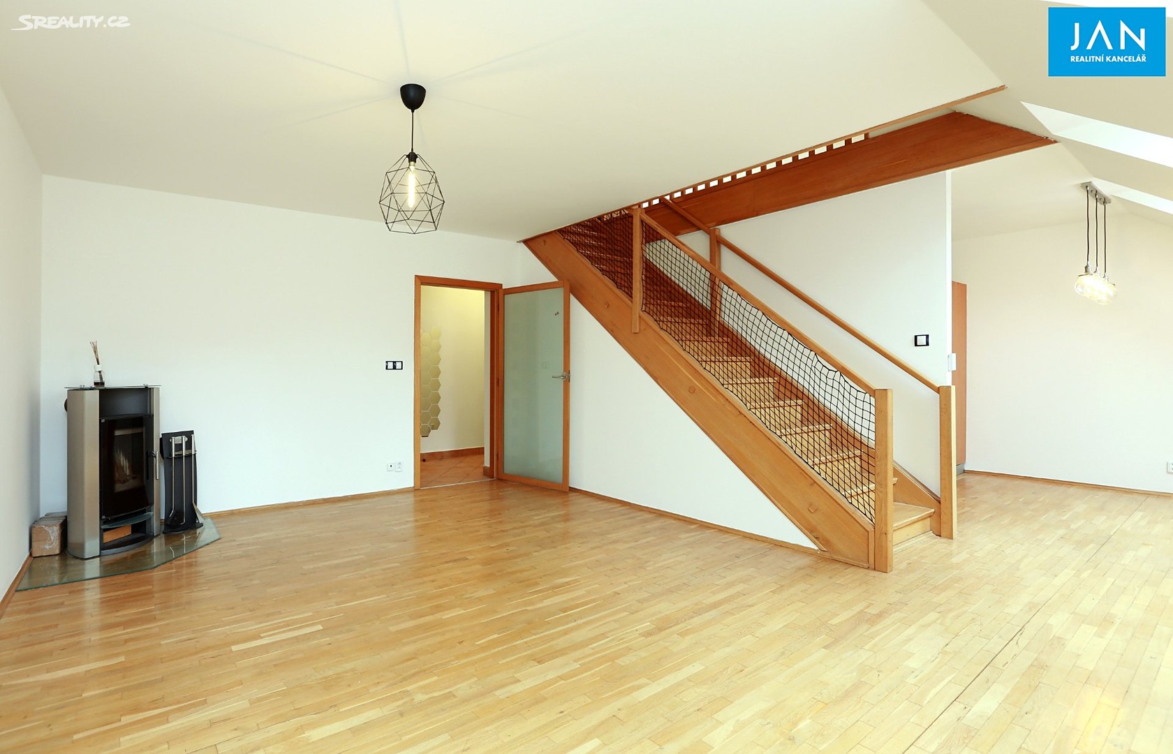 Pronájem bytu 4+kk 153 m² (Mezonet), Kafkova, Praha - Dejvice