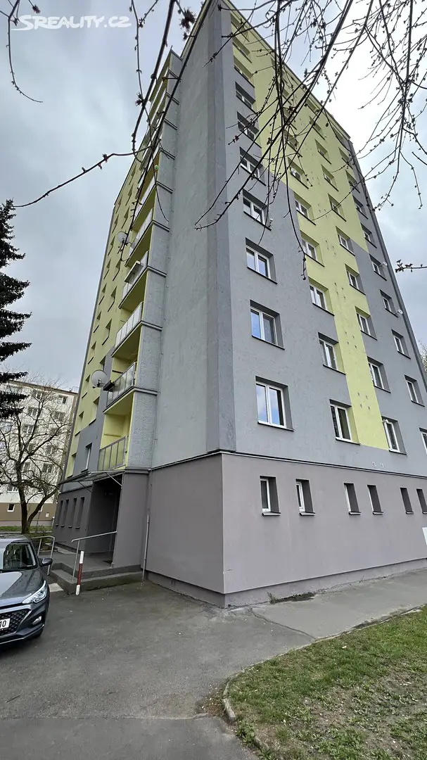 Prodej bytu 2+1 52 m², Krymská, Karlovy Vary