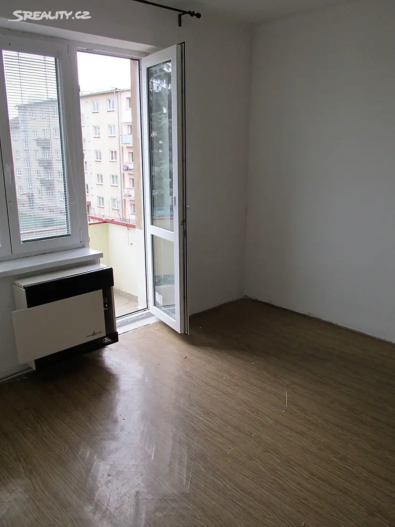Pronájem bytu 2+1 73 m², Jiřího Purkyně, Hradec Králové - Pražské Předměstí