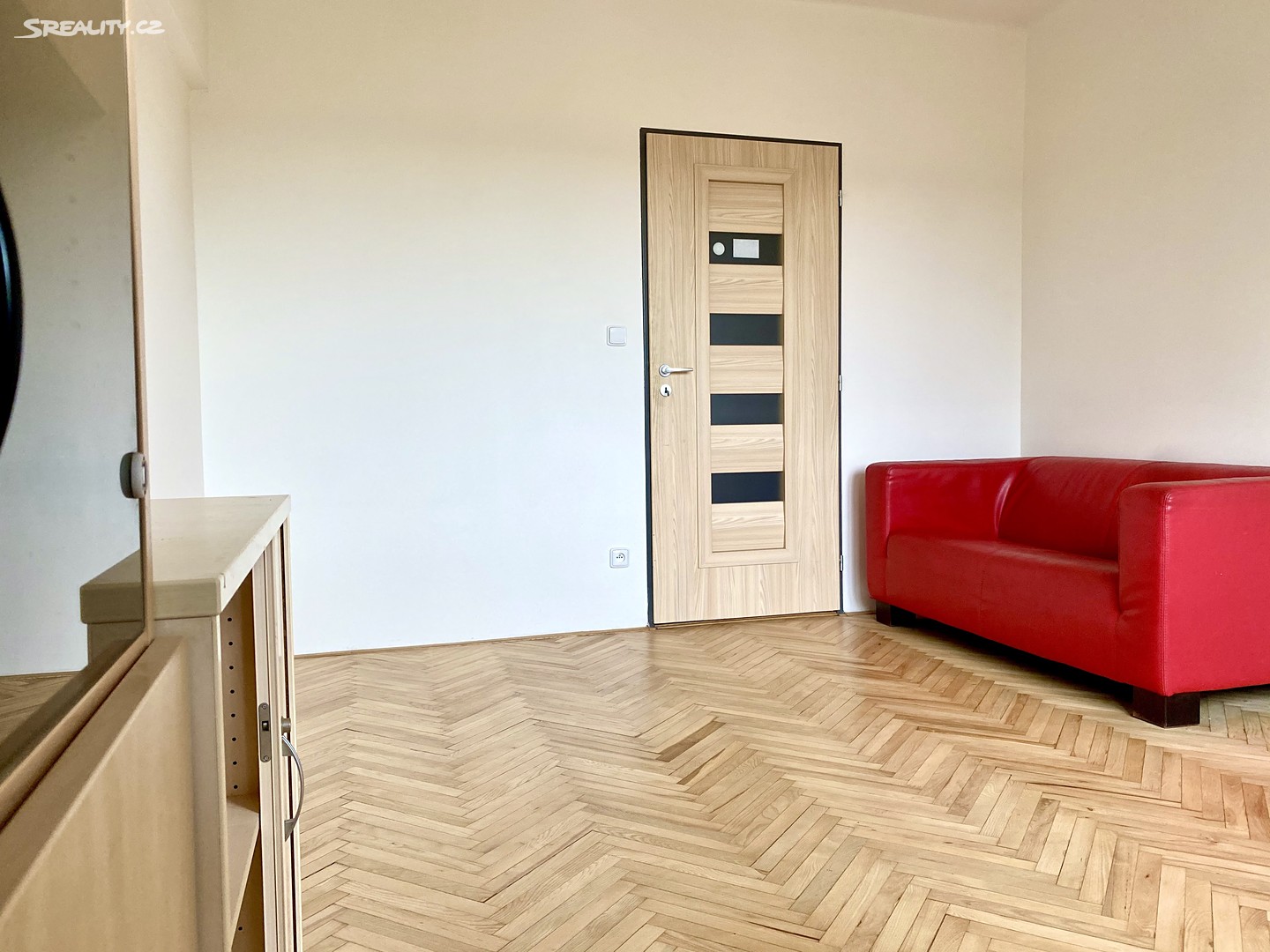 Pronájem bytu 2+1 58 m², Chlumčanského, Praha 8 - Libeň