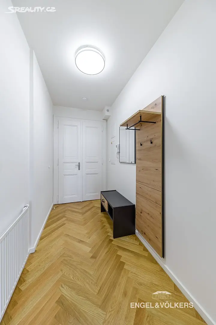 Pronájem bytu 2+kk 70 m², Sokolská, Praha 2 - Nové Město