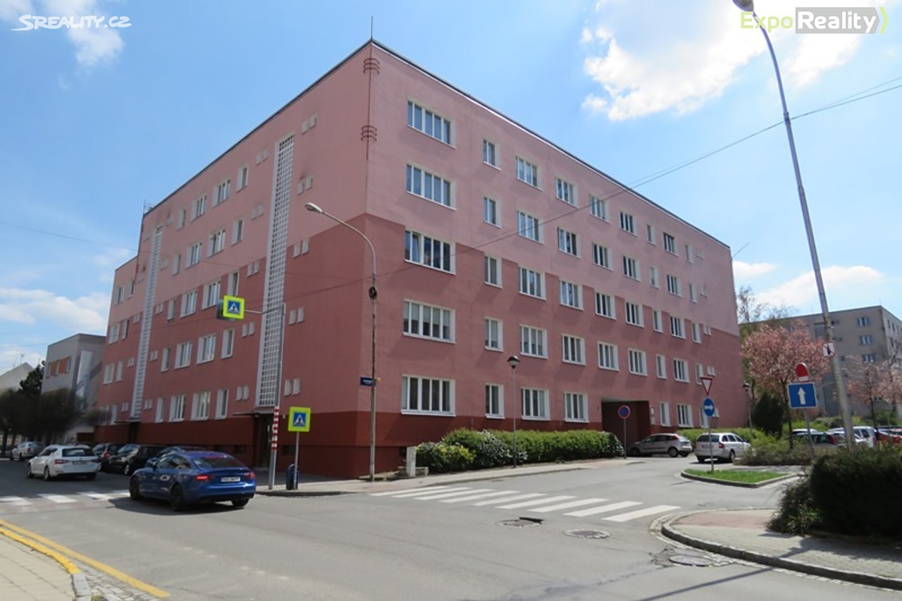 Prodej bytu 2+1 59 m², Lorencova, Zlín