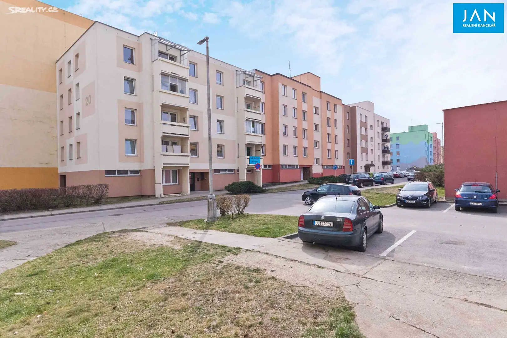 Prodej bytu 4+1 77 m², Kosmonautů, Jindřichův Hradec - Jindřichův Hradec V