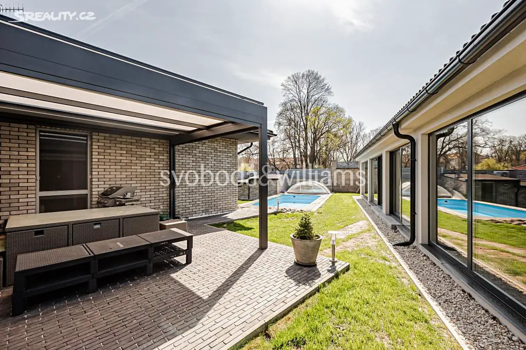 Prodej  rodinného domu 190 m², pozemek 821 m², Svémyslice, okres Praha-východ