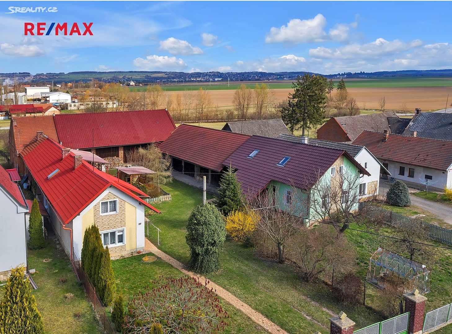Prodej  zemědělské usedlosti 922 m², pozemek 4 966 m², Bašnice, okres Jičín