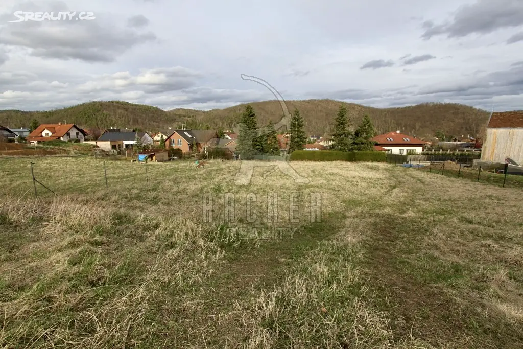 Prodej  stavebního pozemku 1 412 m², Chrustenice, okres Beroun