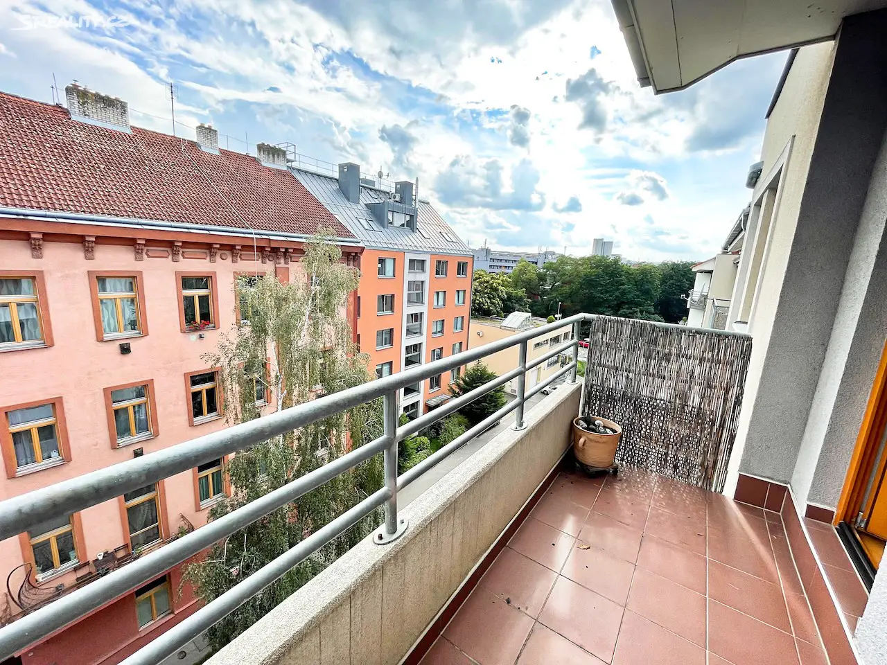 Pronájem bytu 1+kk 43 m², Rostovská, Praha 10 - Vršovice