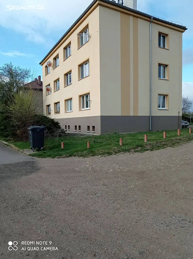 Prodej bytu 3+1 60 m², Sídliště, Staňkovice