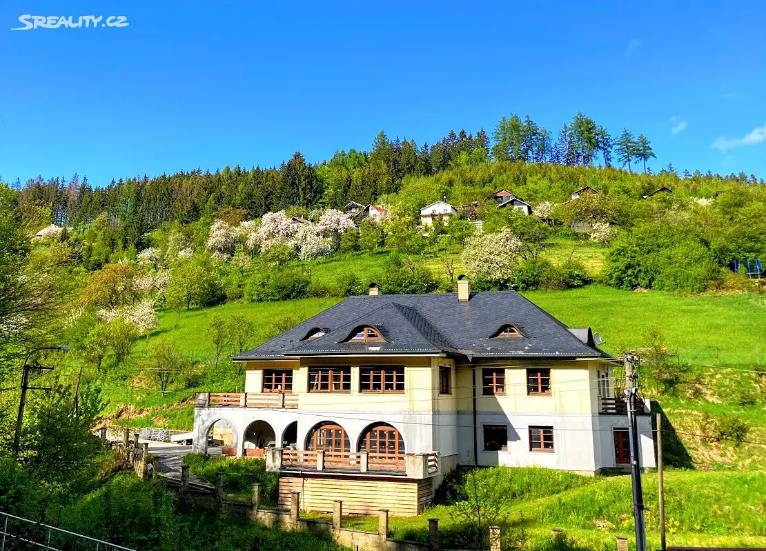 Prodej  rodinného domu 600 m², pozemek 3 830 m², Janišov, Vsetín - Rokytnice