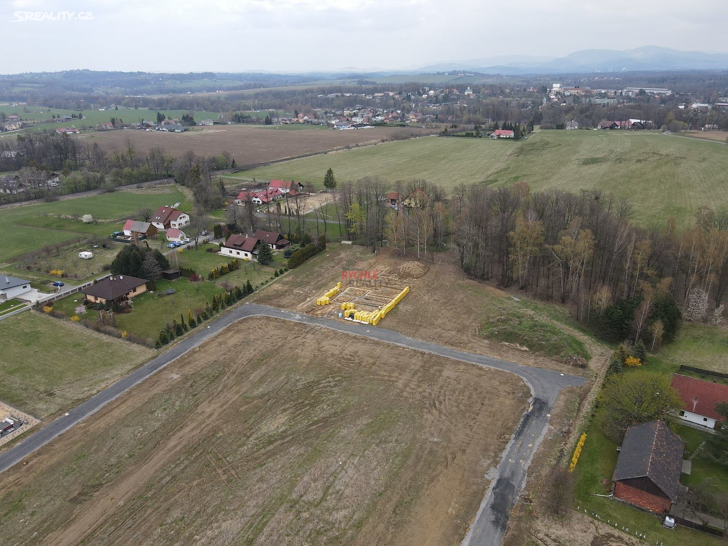 Prodej  stavebního pozemku 1 056 m², Horní Tošanovice, okres Frýdek-Místek