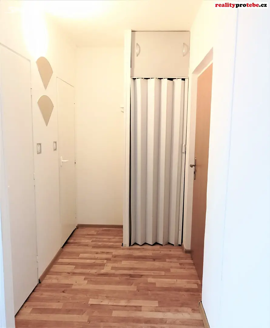 Pronájem bytu 1+1 34 m², Francouzská, Kladno - Kročehlavy