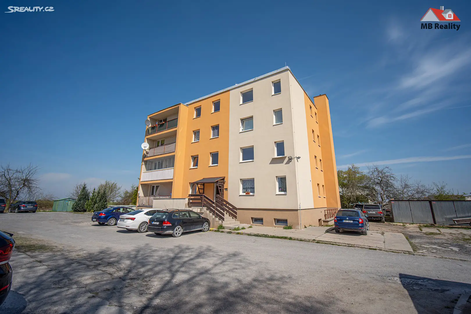 Prodej bytu 3+1 54 m², Horoušanská, Nehvizdy