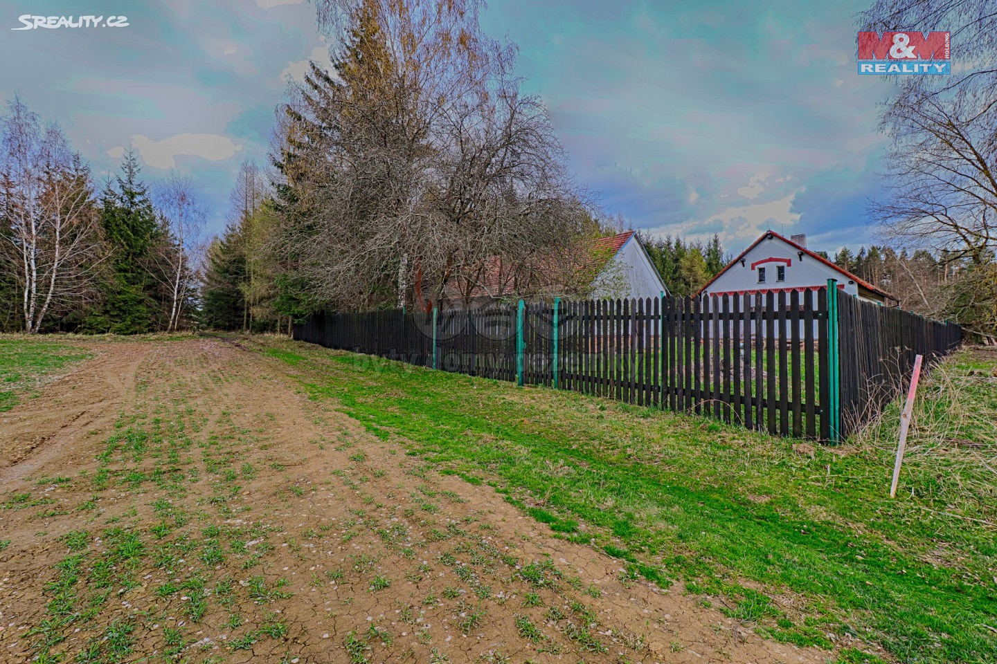 Prodej  chalupy 190 m², pozemek 1 439 m², Dolní Kralovice, okres Benešov