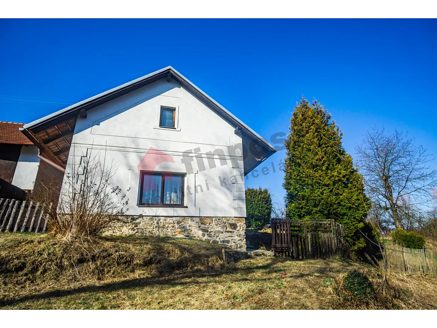 Prodej  rodinného domu 33 m², pozemek 2 093 m², Tichonice - Soušice, okres Benešov