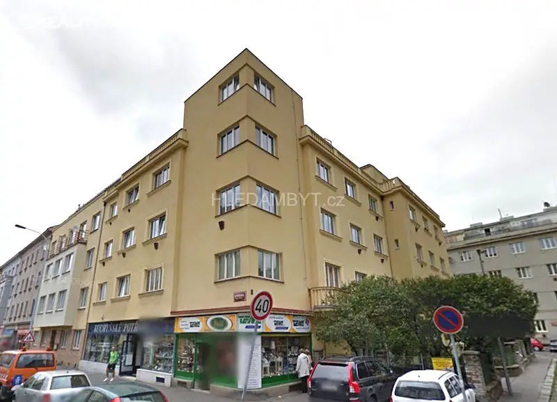 Pronájem bytu 1+1 50 m², Sámova, Praha 10 - Vršovice