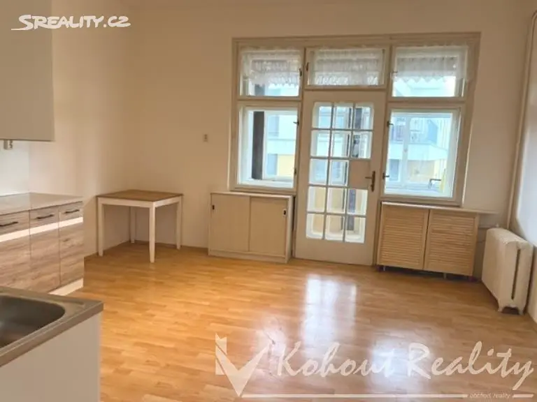 Pronájem bytu 2+1 82 m², Starostrašnická, Praha 10 - Strašnice