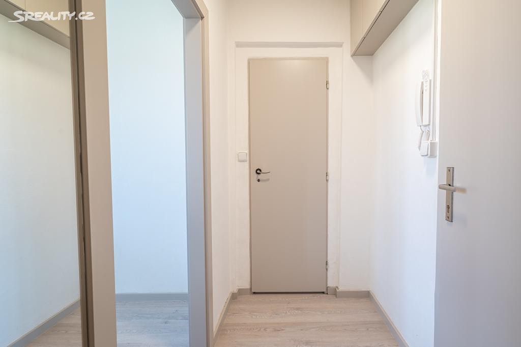 Pronájem bytu 2+1 52 m², Nad Špitálkami, Uherské Hradiště - Mařatice
