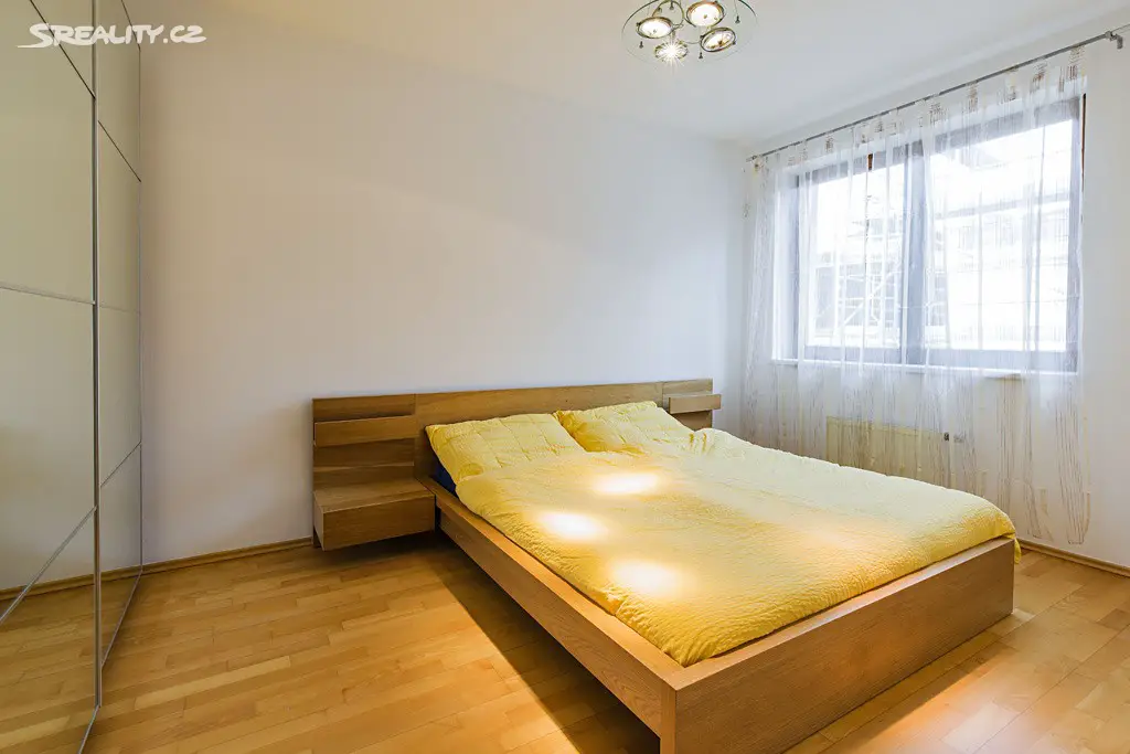 Pronájem bytu 4+kk 116 m², Lublaňská, Praha 2 - Vinohrady