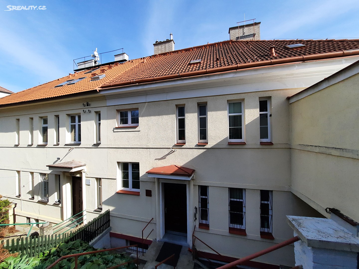 Pronájem bytu 2+1 50 m² (Podkrovní), Vostrovská, Praha 6 - Dejvice