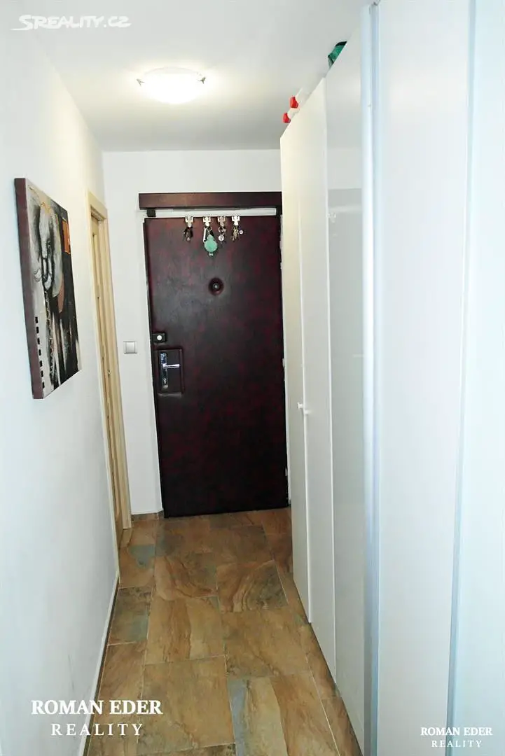 Pronájem bytu 2+kk 43 m², Frýdlantská, Praha - Kobylisy