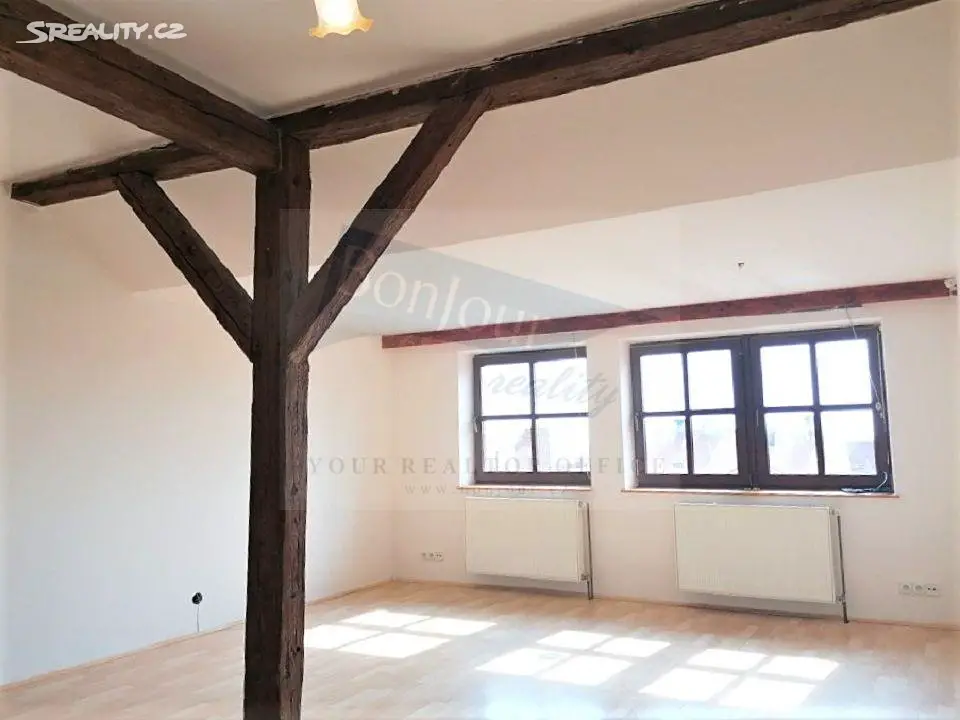 Prodej bytu 4+1 118 m² (Podkrovní), Zelenářská, Znojmo
