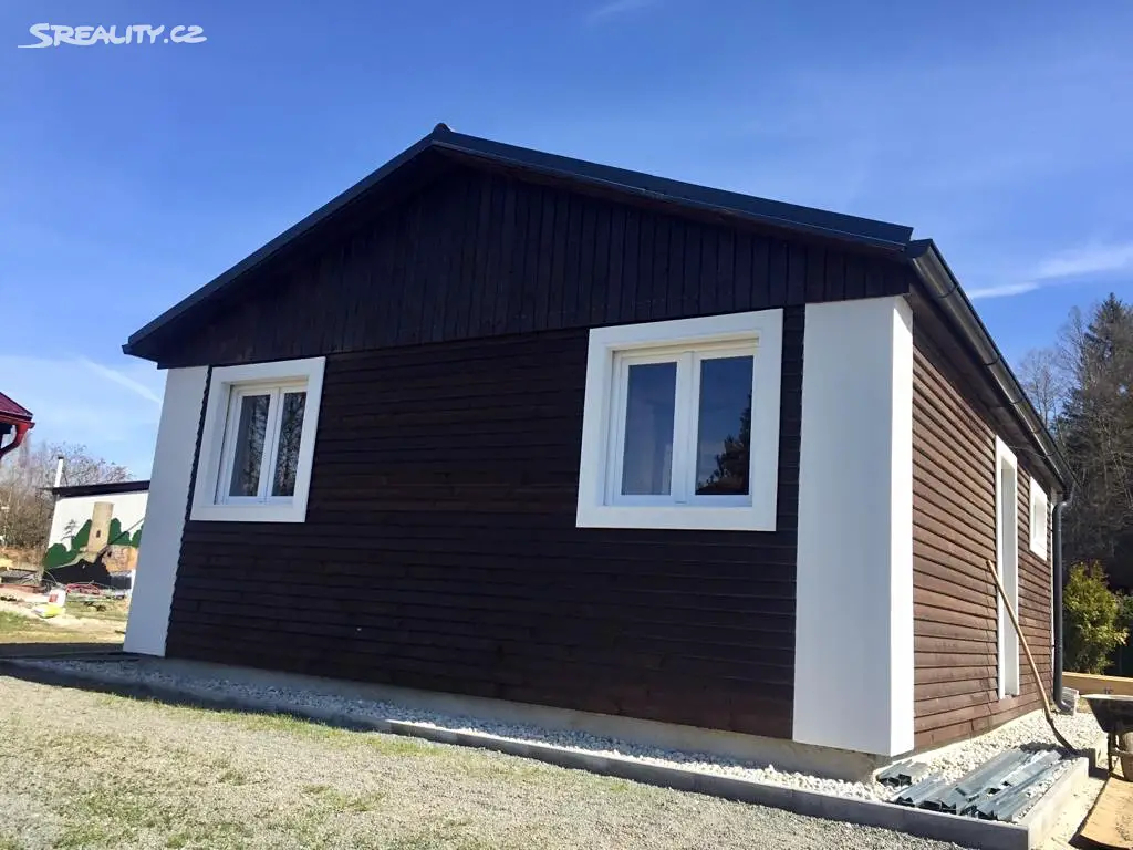 Prodej  chaty 450 m², pozemek 450 m², Dobronice u Bechyně, okres Tábor
