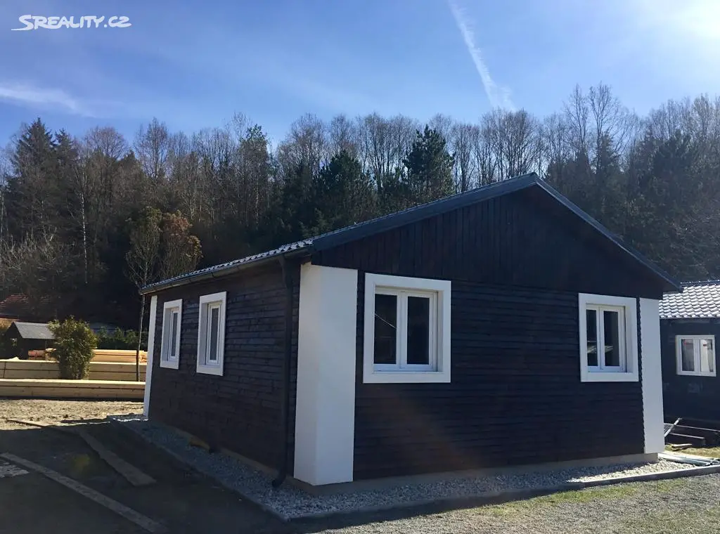 Prodej  chaty 450 m², pozemek 450 m², Dobronice u Bechyně, okres Tábor